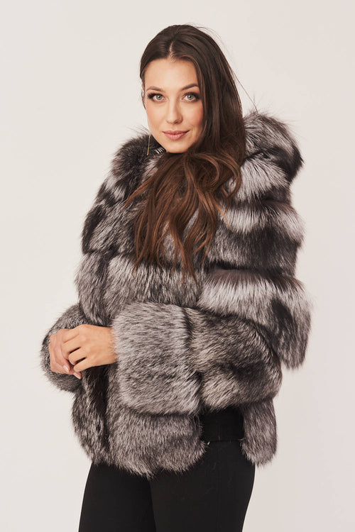 MANTEAU EN FOURRURE DE RENARD ARGENTÉ